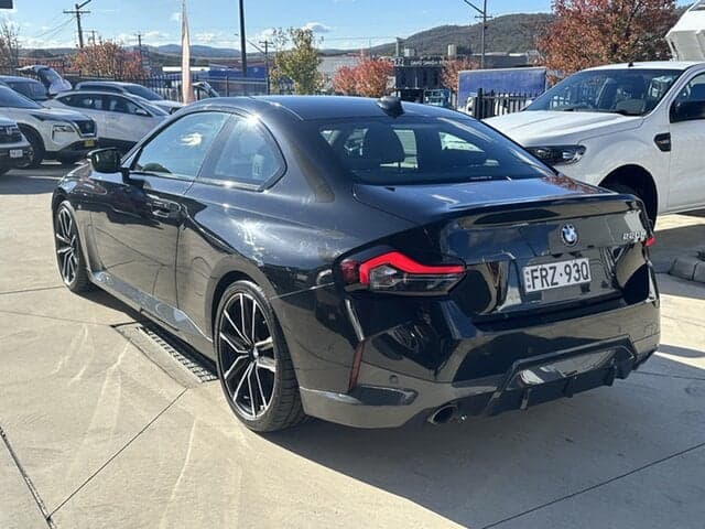 2021 BMW 2 Series 220i M Sport in Black