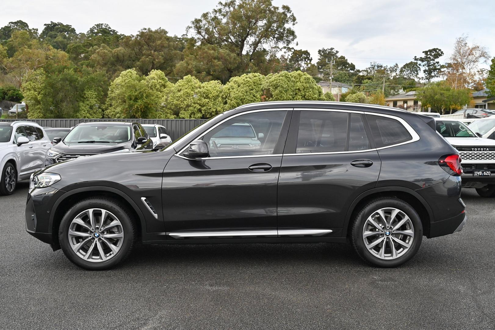 2022 BMW X3 sDrive20i in Grey