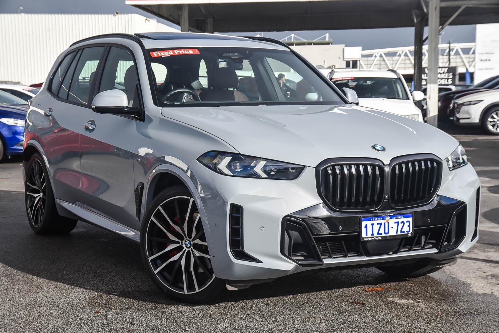 2023 BMW X5 xDrive40i M Sport in Grey