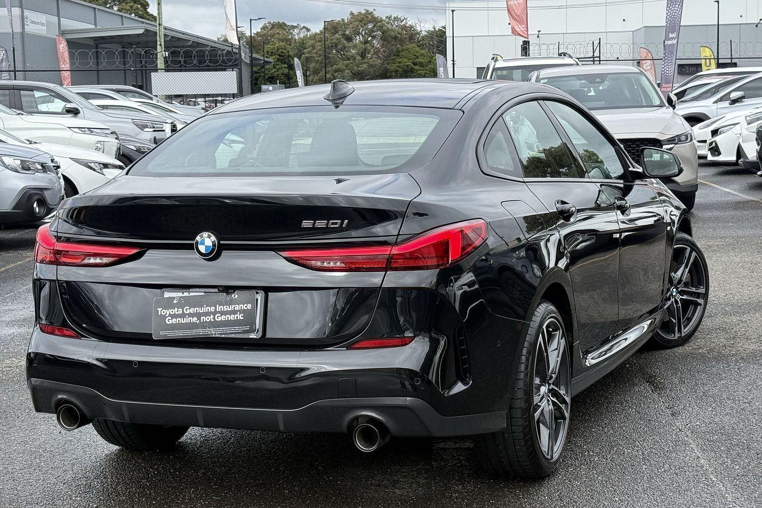 2024 BMW 2 Series 220i M Sport in Black