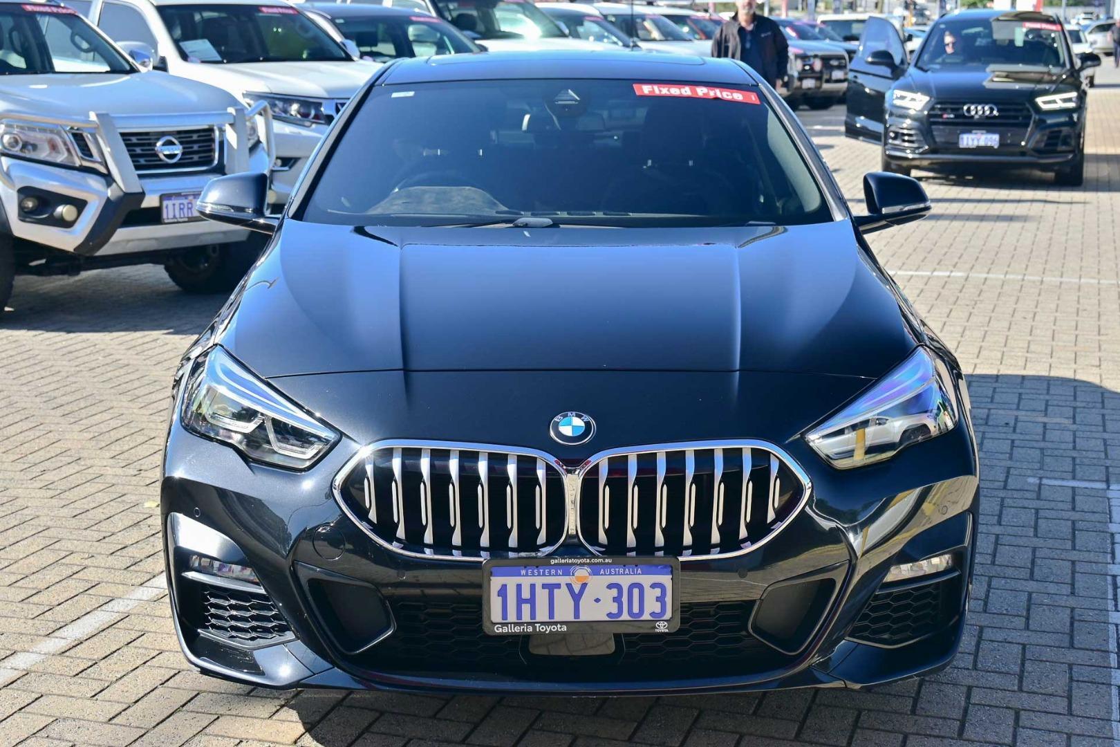 2022 BMW 2 Series 220i M Sport in Black