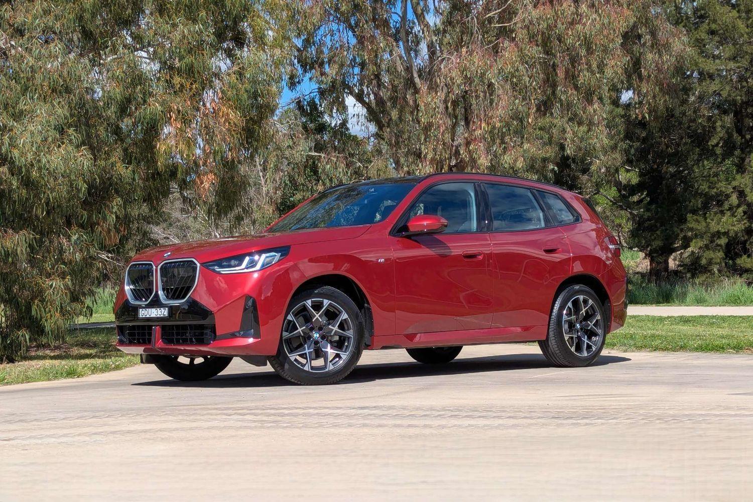2025 BMW X3 20 xDrive in Red