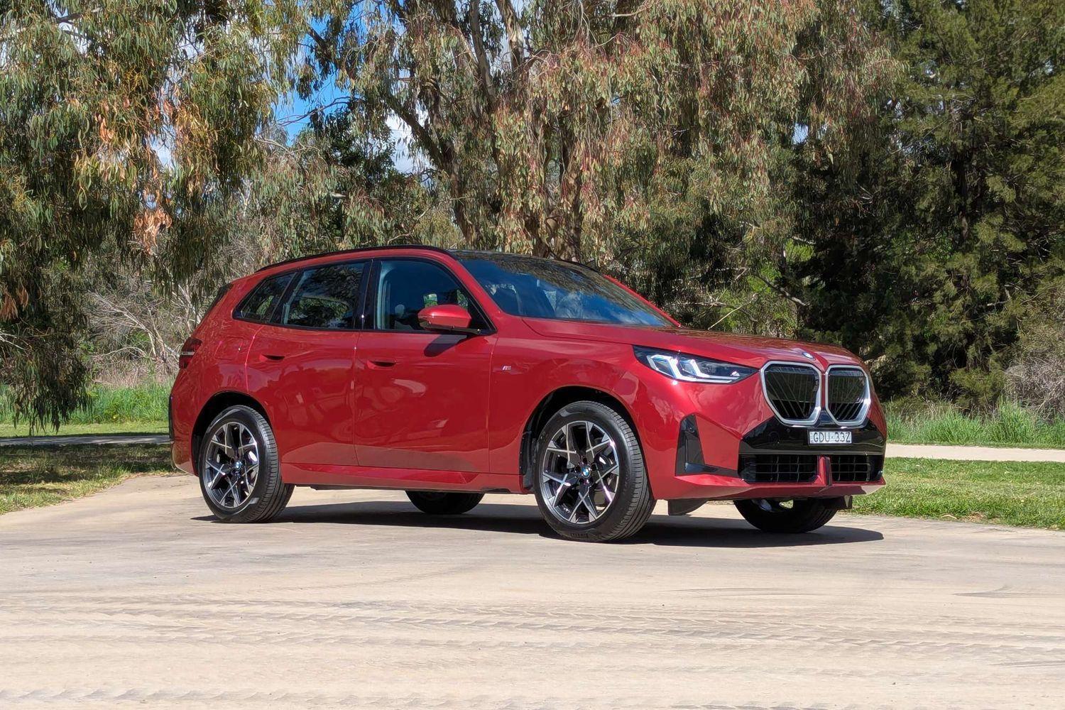 2025 BMW X3 20 xDrive in Red