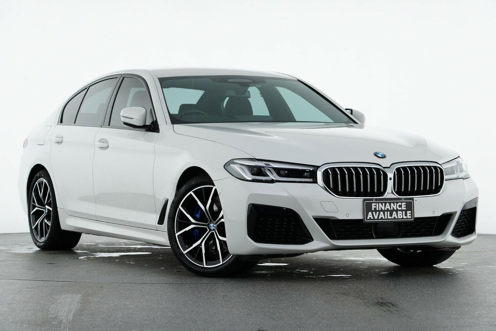 2023 BMW 5 Series 530d M Sport in White
