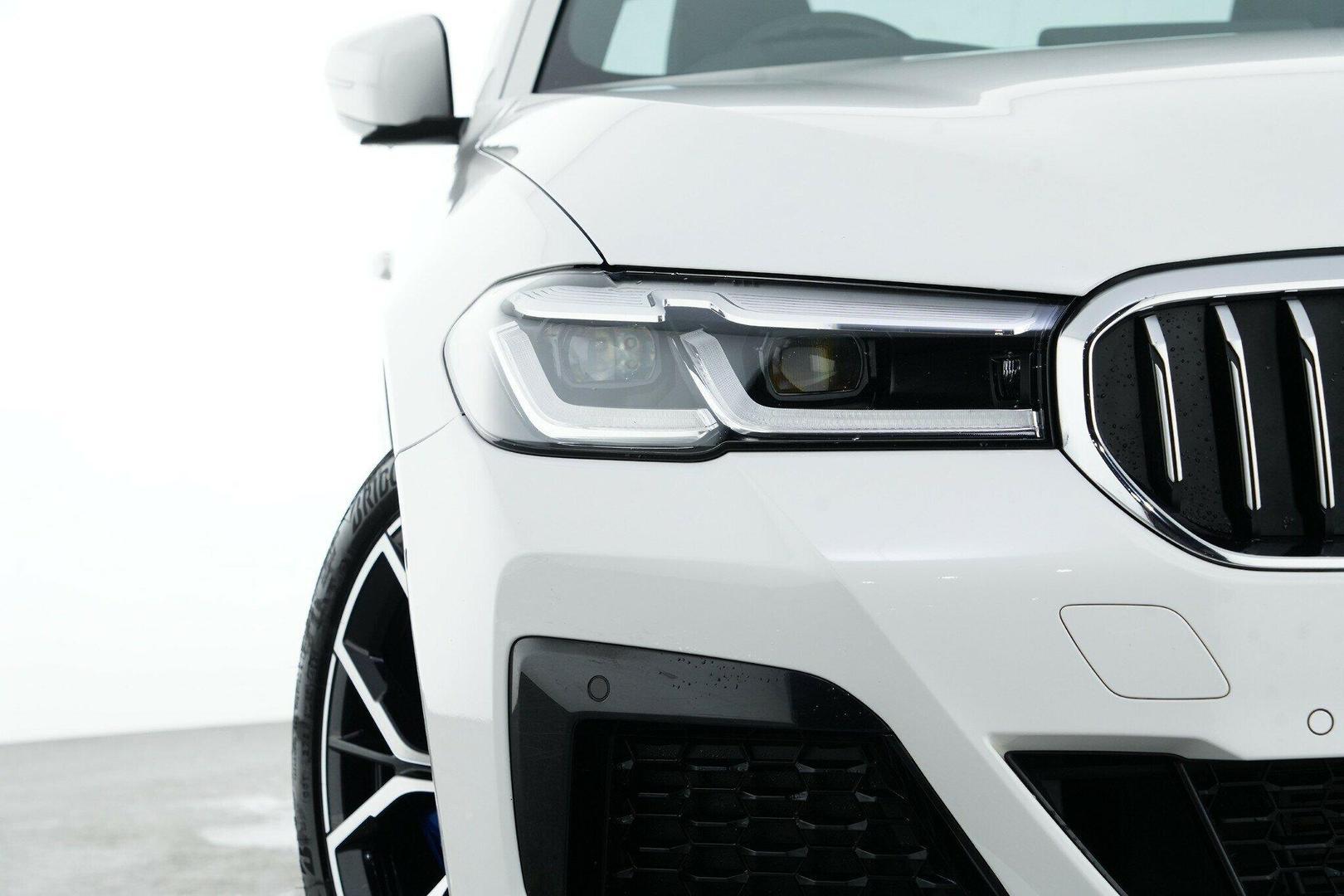 2023 BMW 5 Series 530d M Sport in White