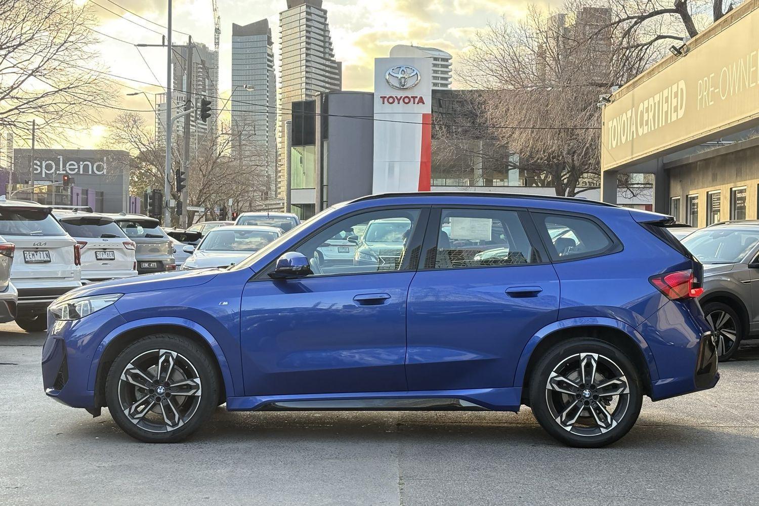 2023 BMW X1 xDrive20i M Sport in Blue
