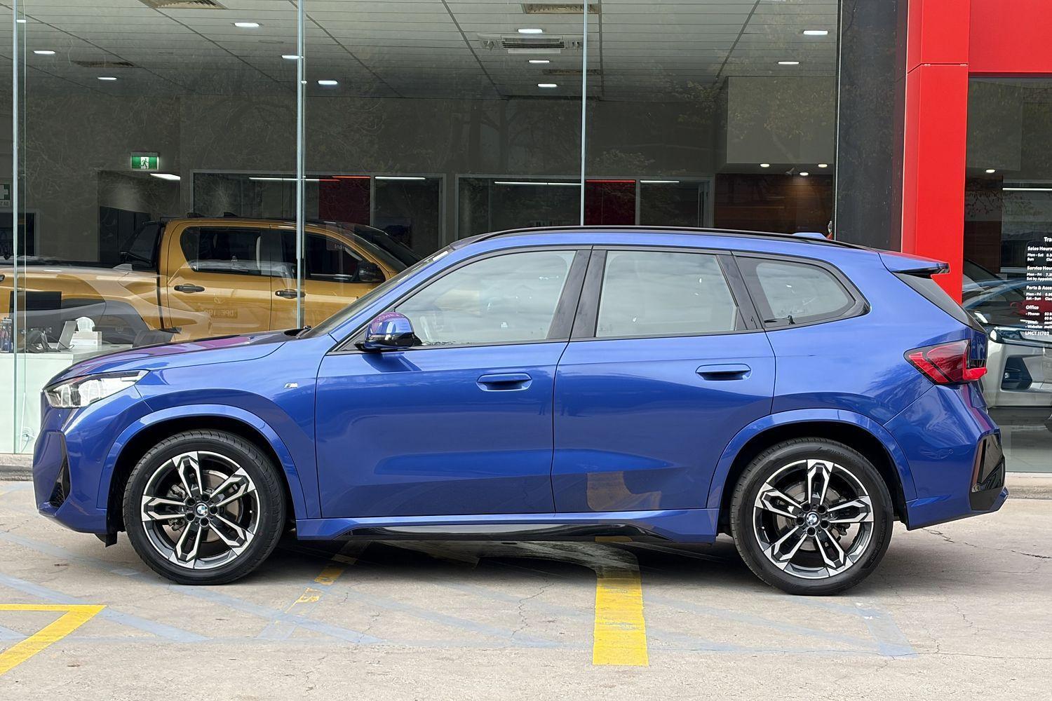 2023 BMW X1 xDrive20i M Sport in Blue