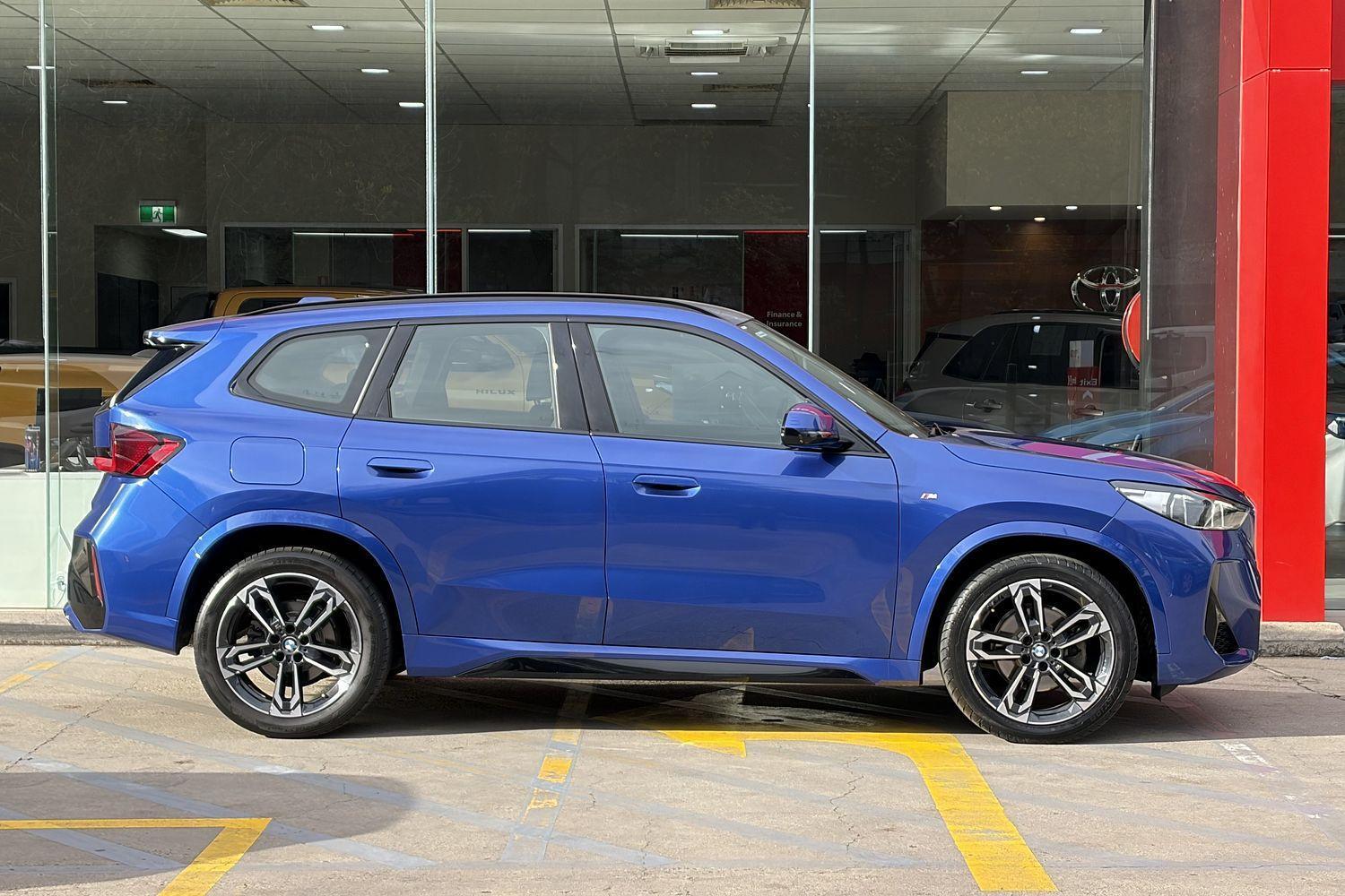 2023 BMW X1 xDrive20i M Sport in Blue