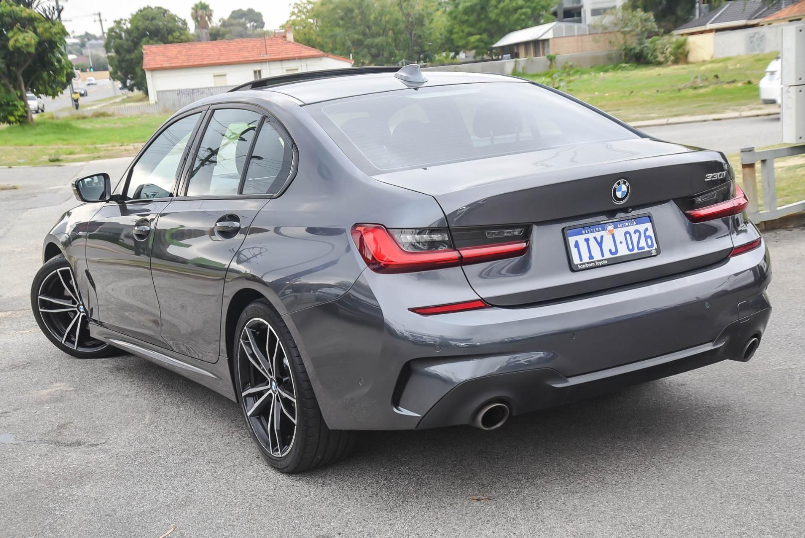 2020 BMW 3 Series 330i M Sport in Grey