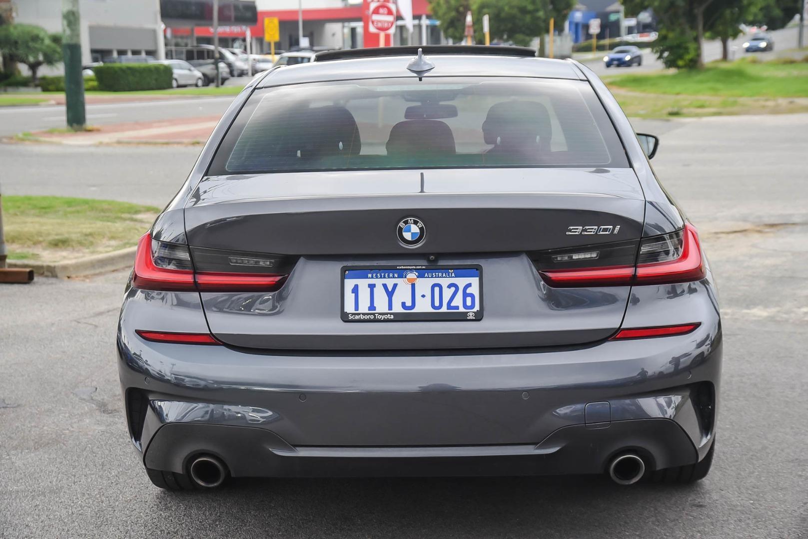 2020 BMW 3 Series 330i M Sport in Grey