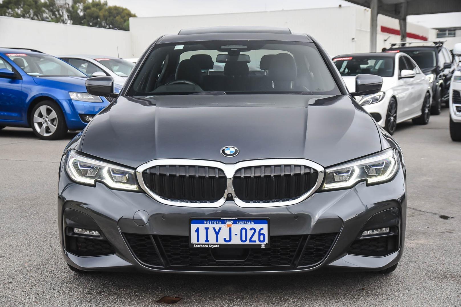 2020 BMW 3 Series 330i M Sport in Grey