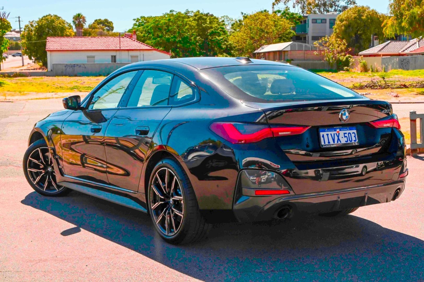 2022 BMW 4 Series 430i M Sport in Black
