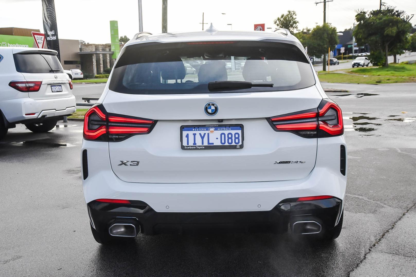 2021 BMW X3 xDrive30e M Sport in White