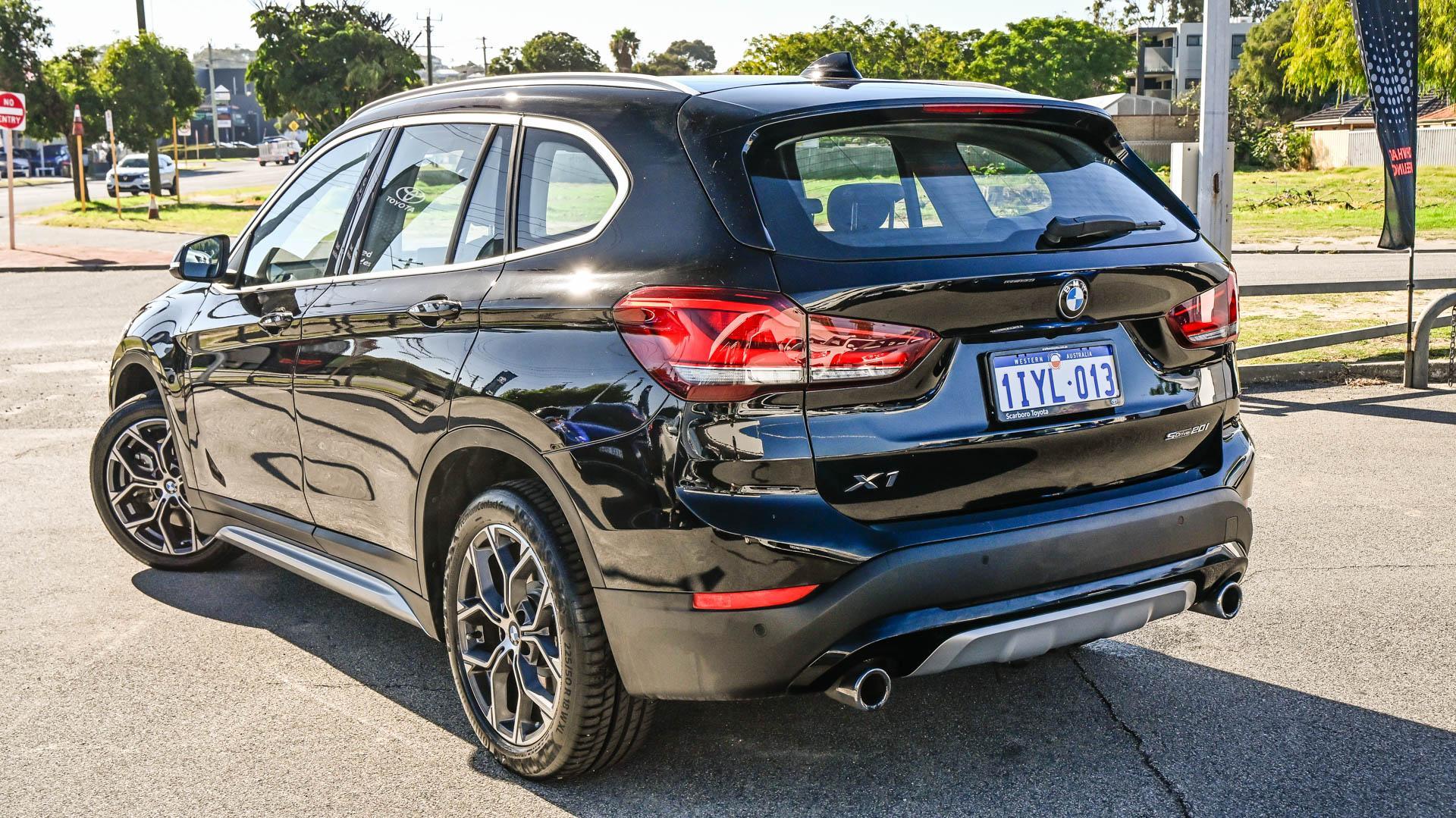 2019 BMW X1 sDrive20i in Black