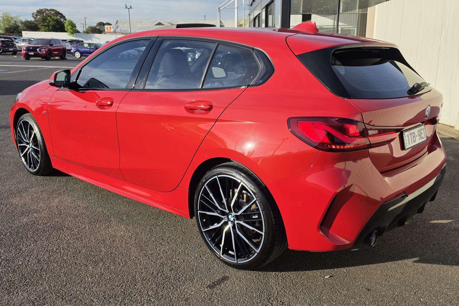 2022 BMW 1 Series 118i M Sport in Red