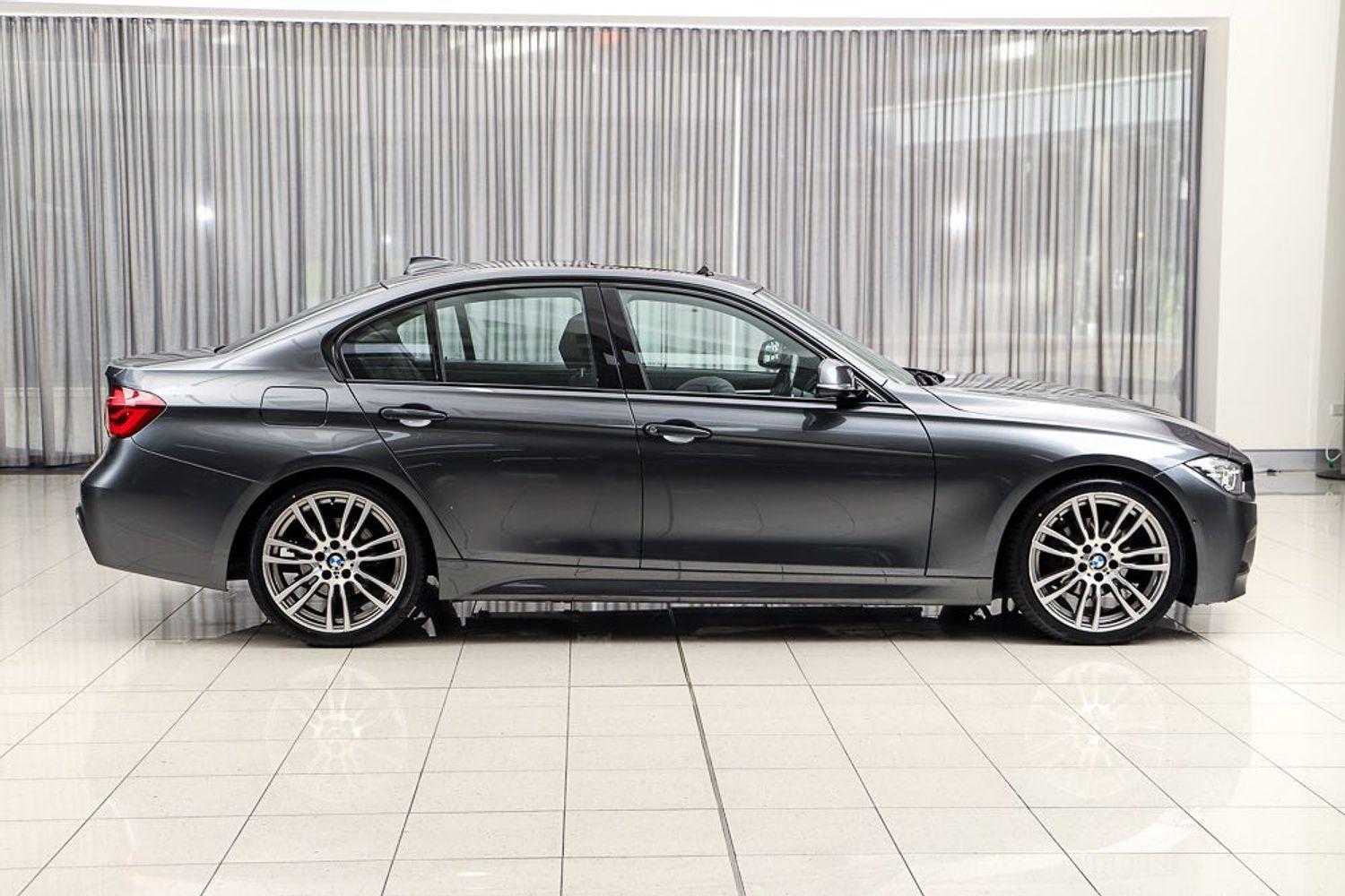 2015 BMW 3 Series 320i Sport Line in Grey