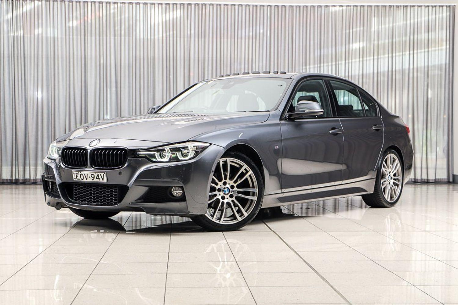 2015 BMW 3 Series 320i Sport Line in Grey