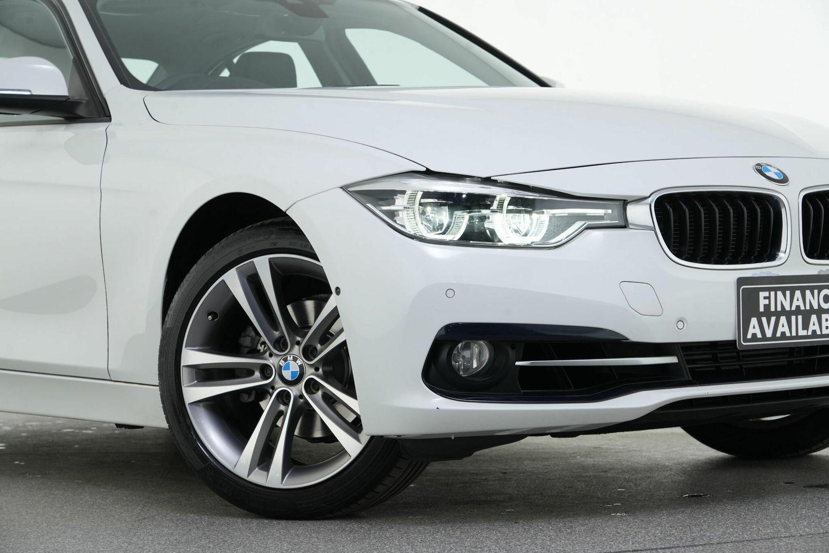 2016 BMW 3 Series 318i Sport Line in White