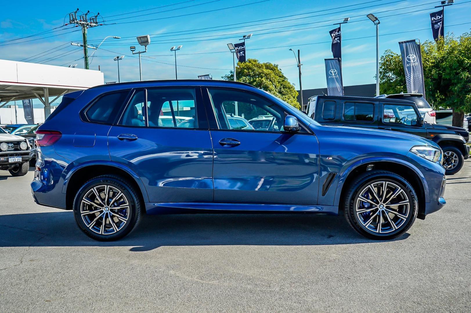 2018 BMW X5 xDrive30d in Blue