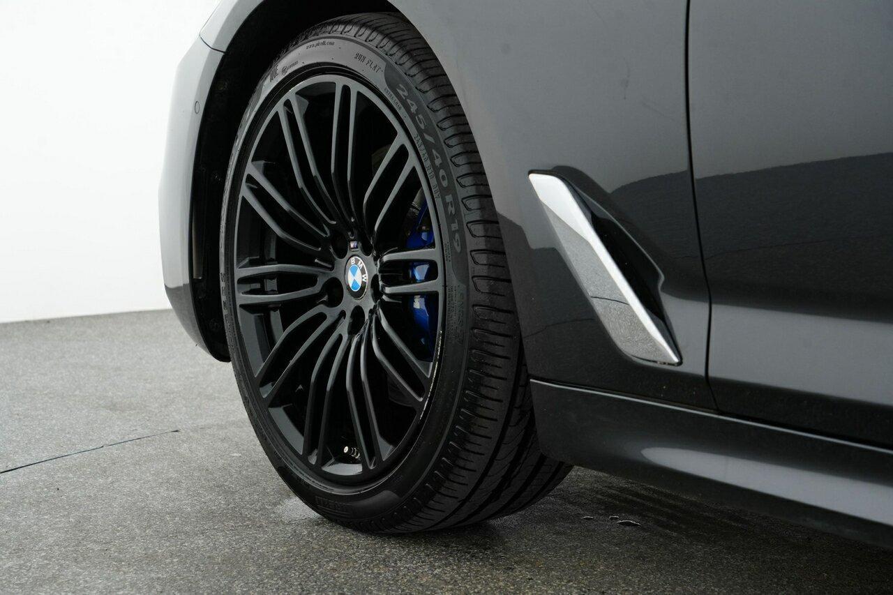 2019 BMW 5 Series 530d Luxury Line in Grey