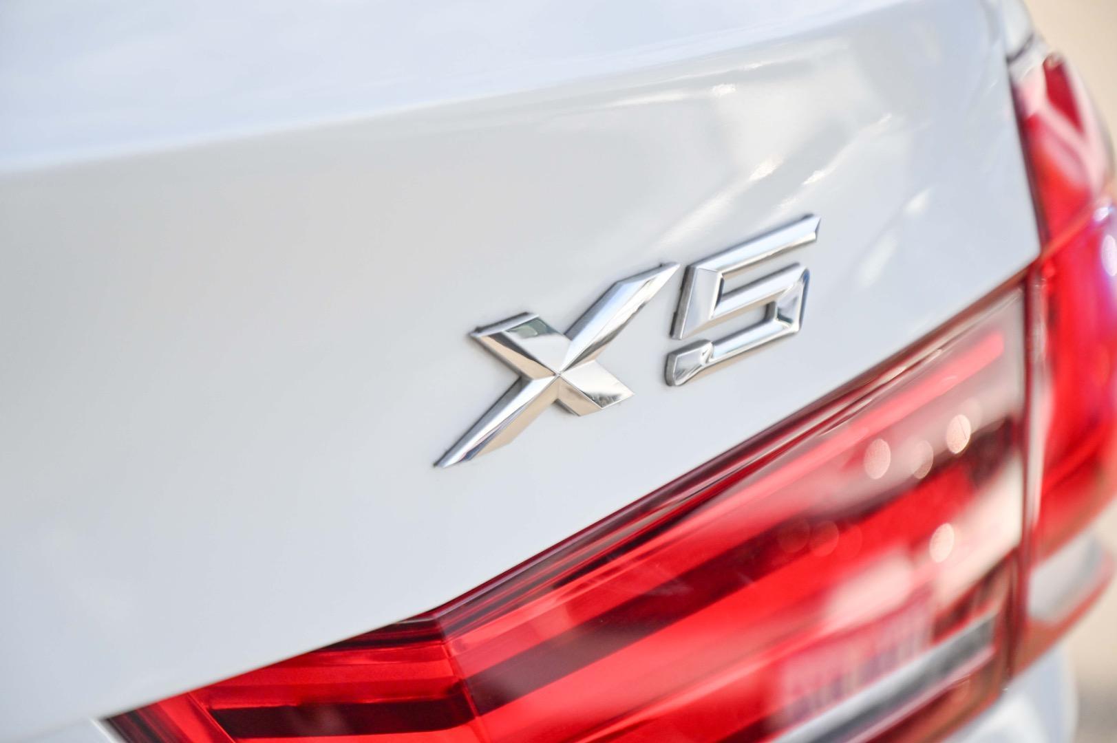 2016 BMW X5 xDrive30d in White