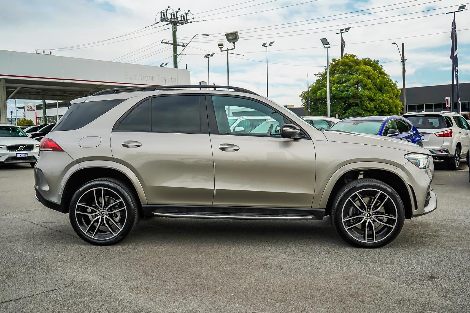 2019 Mercedes-Benz GLE-Class GLE300 d in Silver