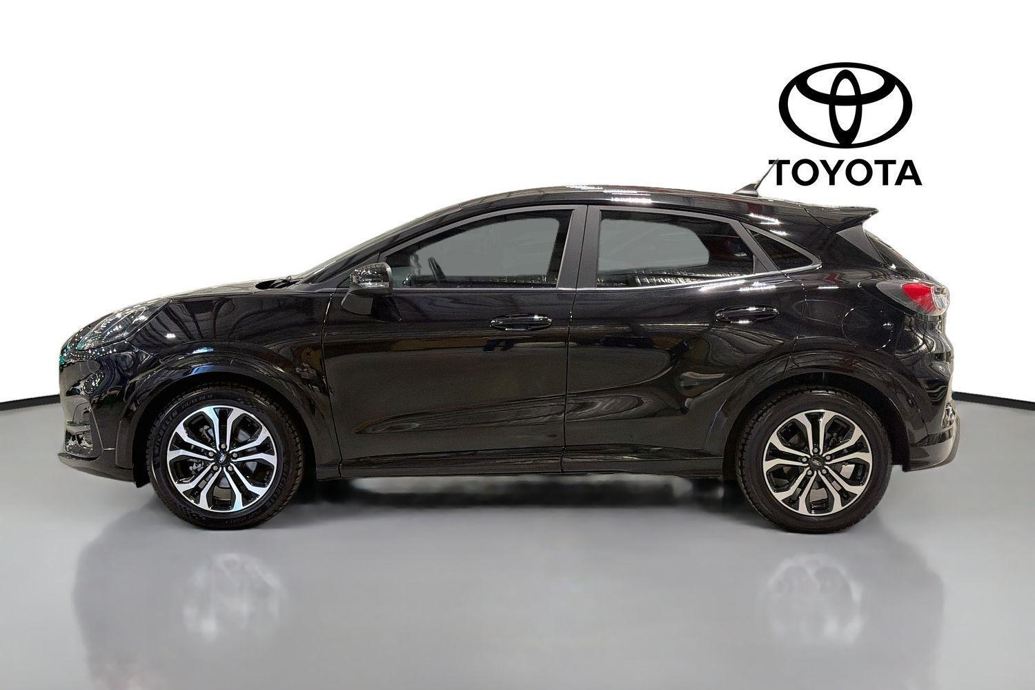 2021 Ford Puma ST-Line in Black