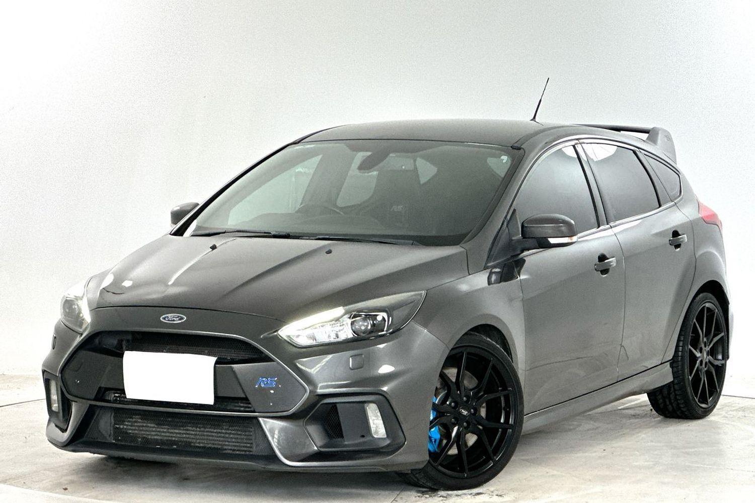 2016 Ford Focus RS in Grey