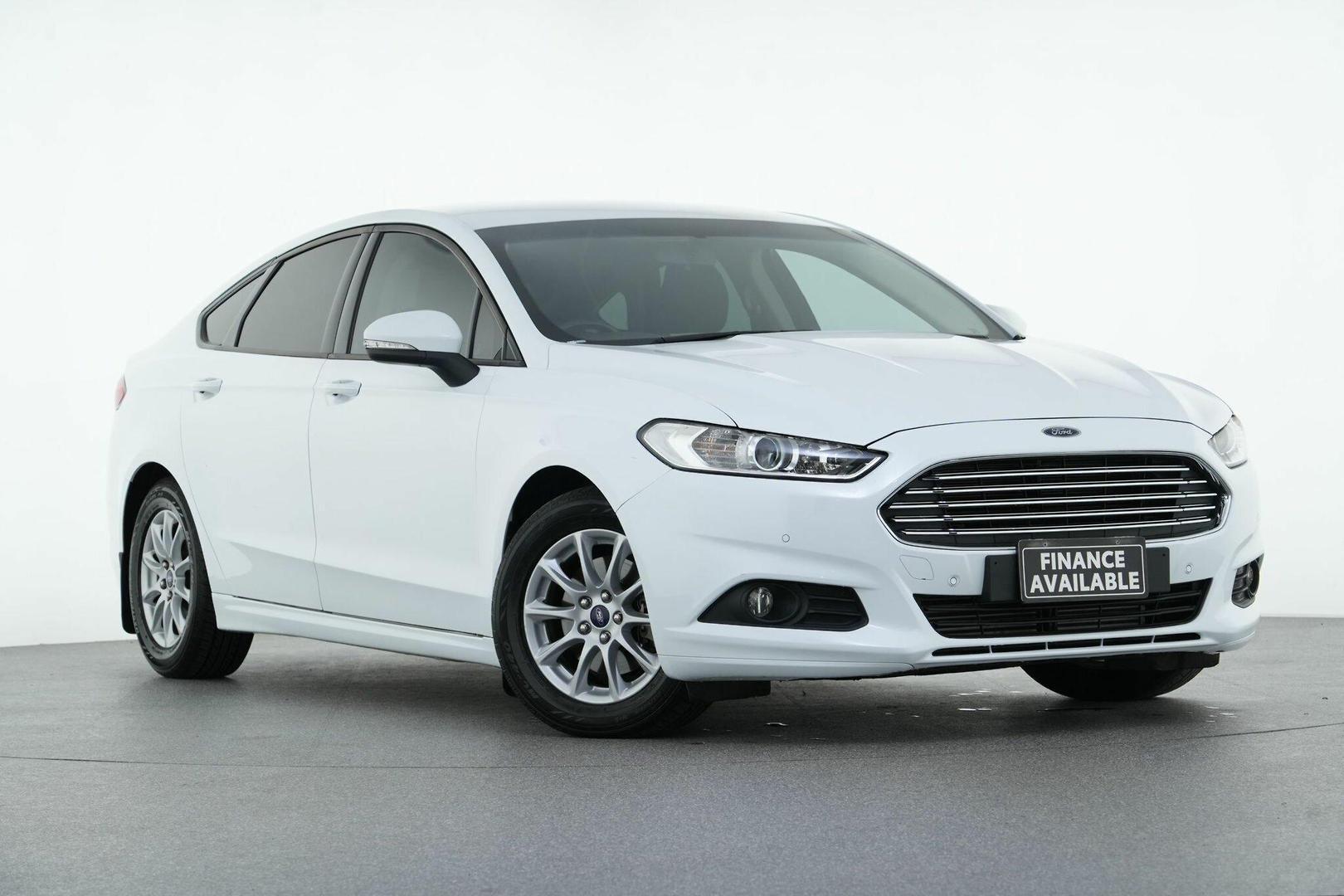 2016 Ford Mondeo Ambiente in White