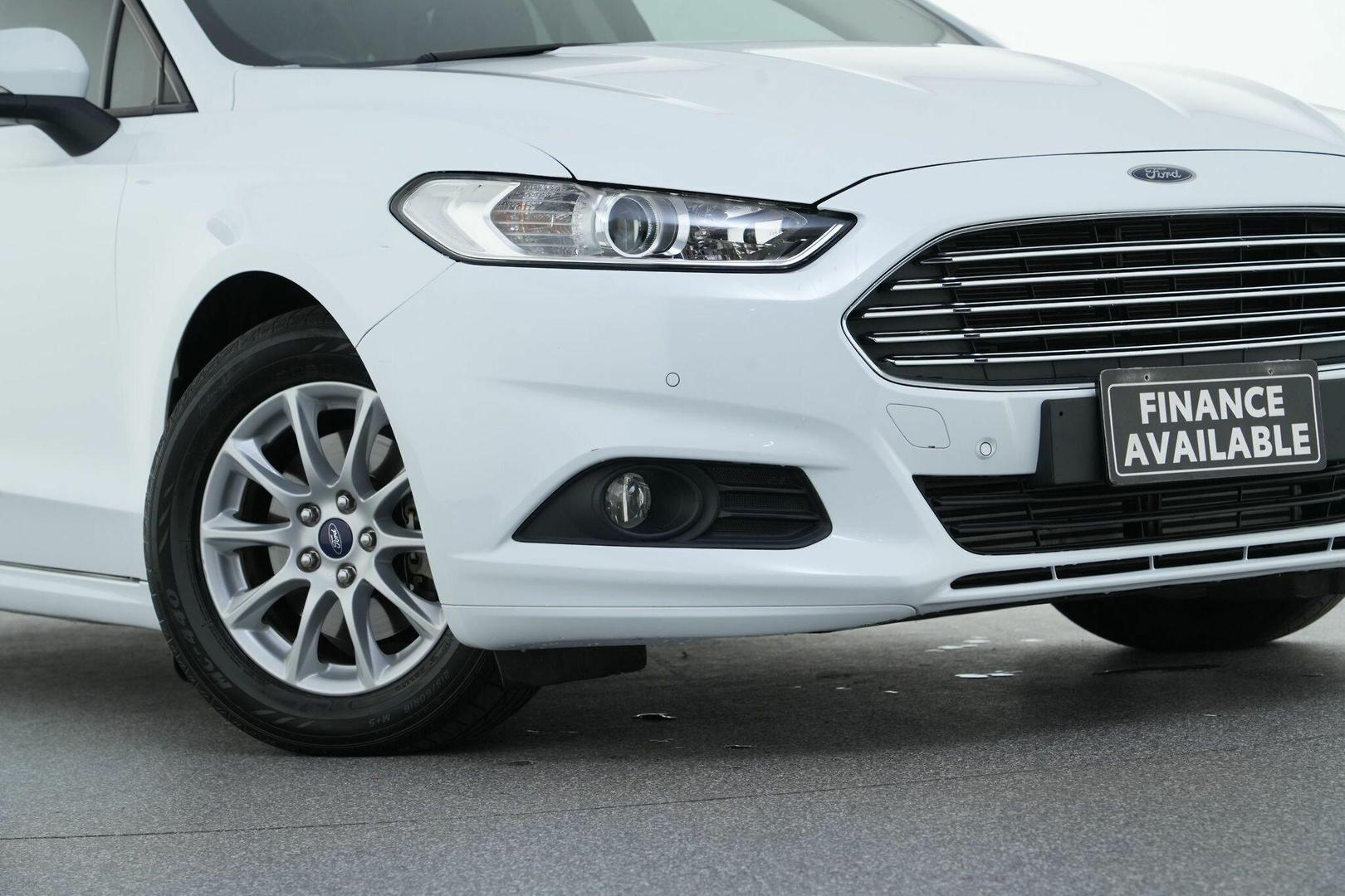 2016 Ford Mondeo Ambiente in White