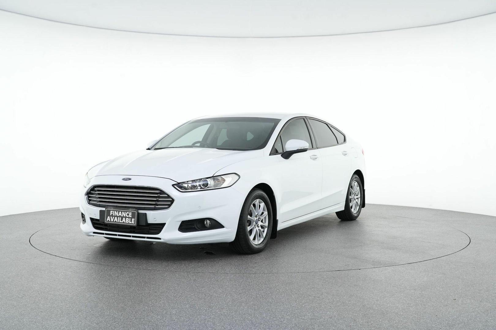 2016 Ford Mondeo Ambiente in White