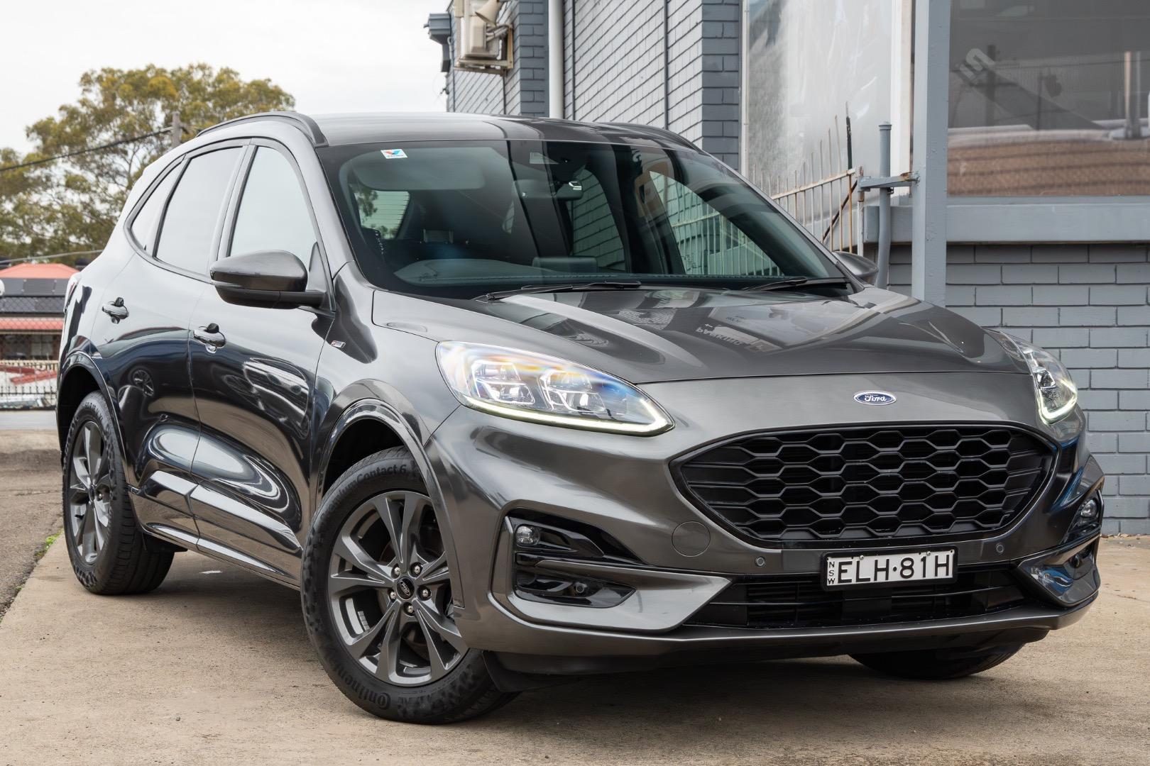 2020 Ford Escape ST-Line in Grey