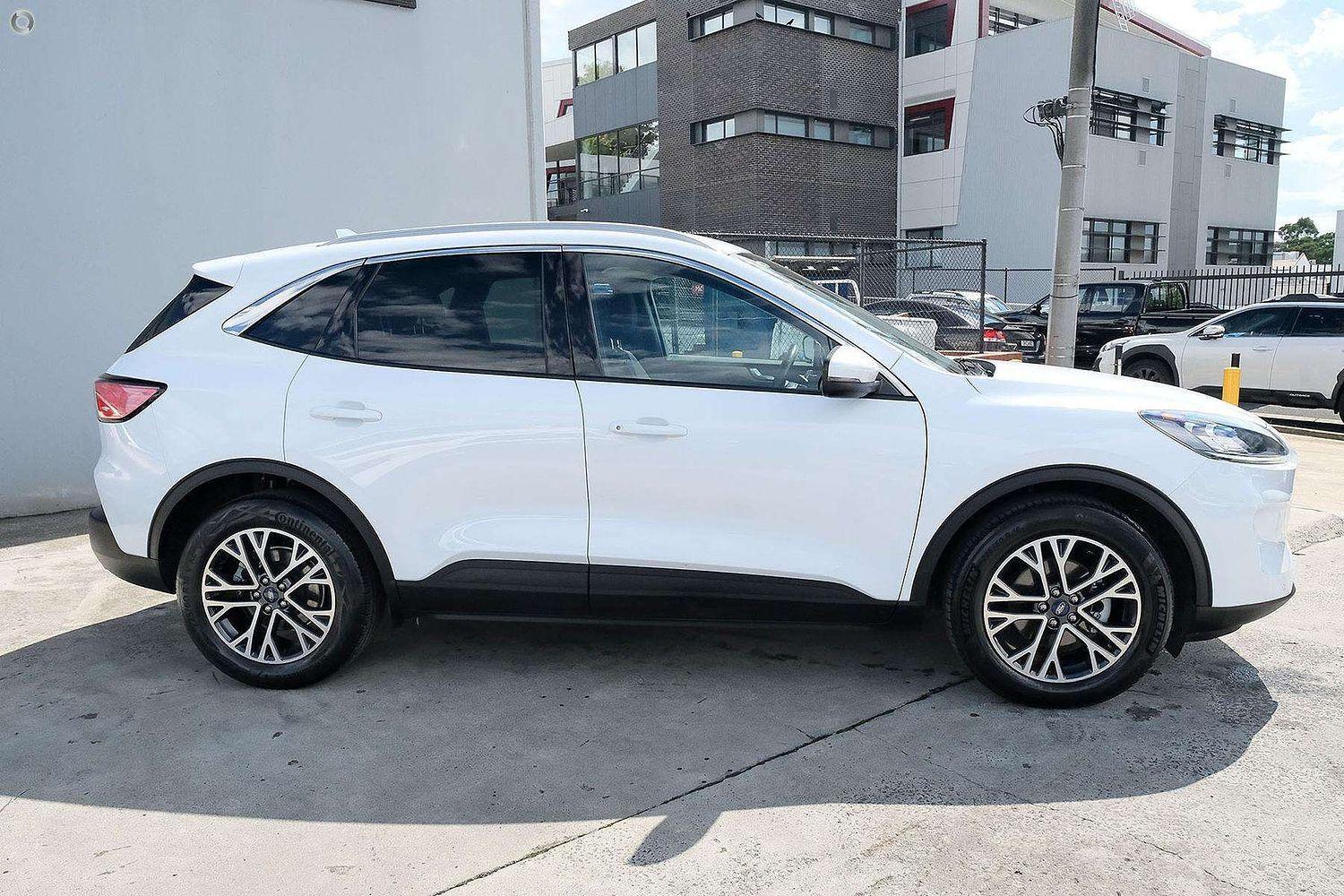 2021 Ford Escape Base in Frozen White