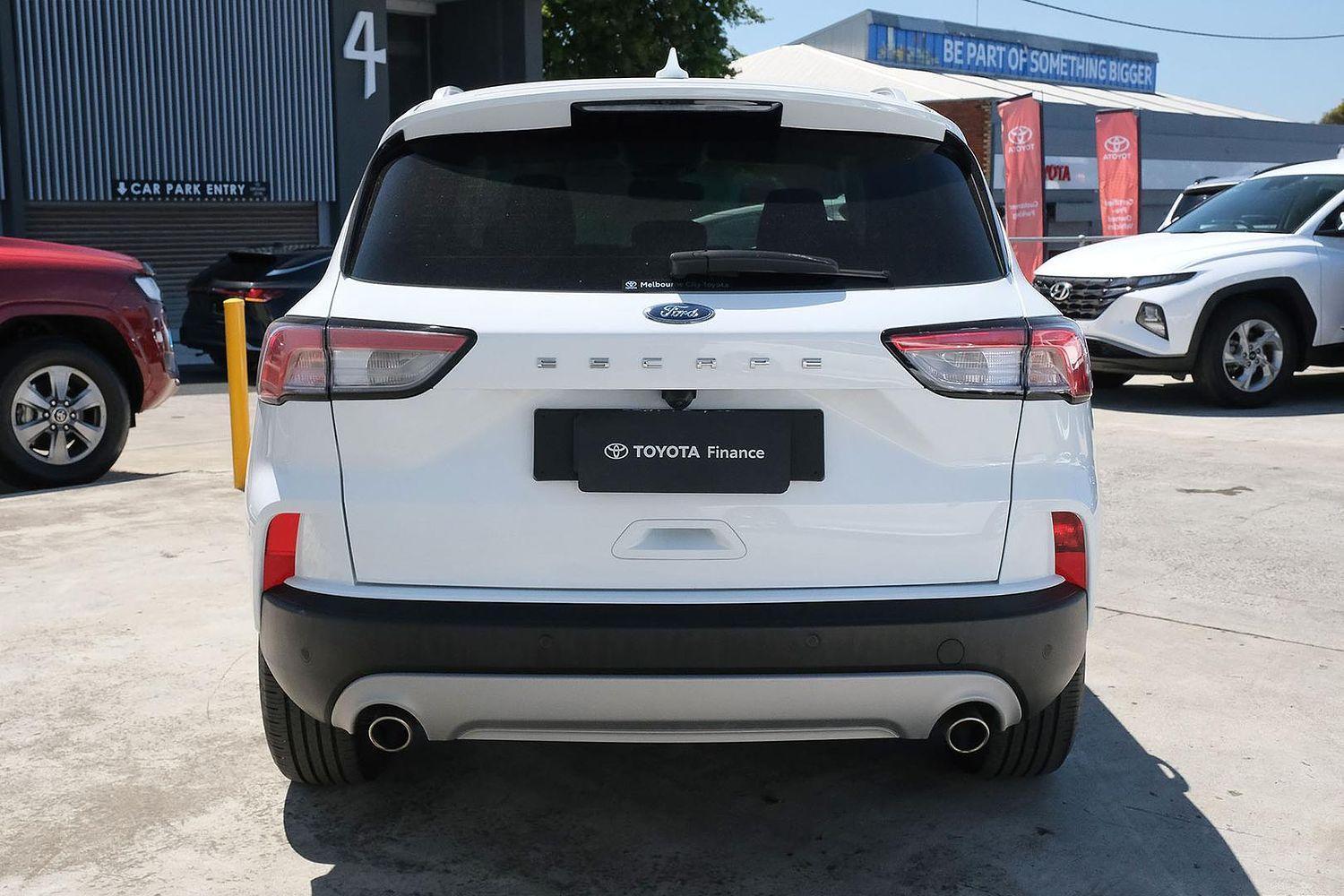 2021 Ford Escape Base in Oxford White