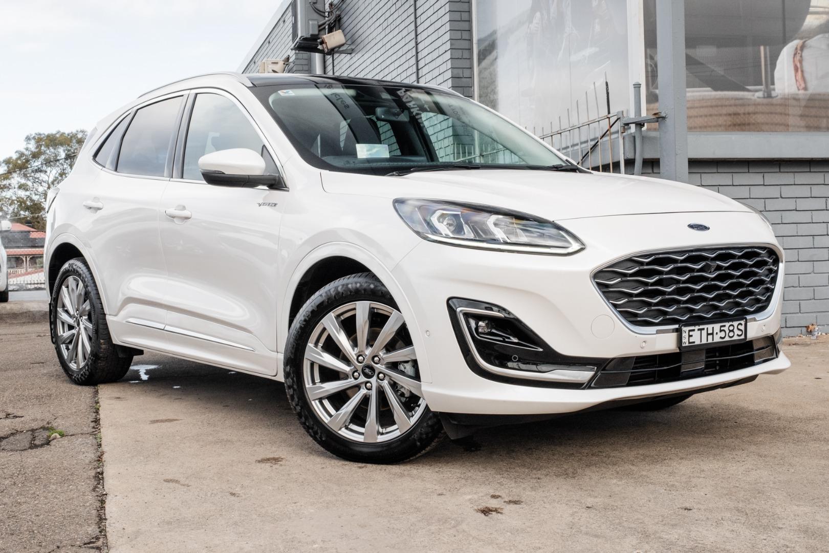 2022 Ford Escape Vignale in White