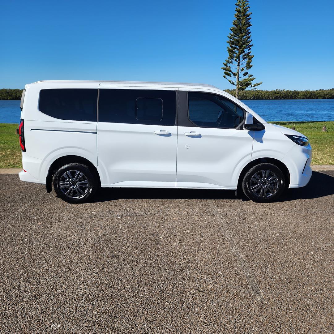 2025 Ford Tourneo Titanium X in White