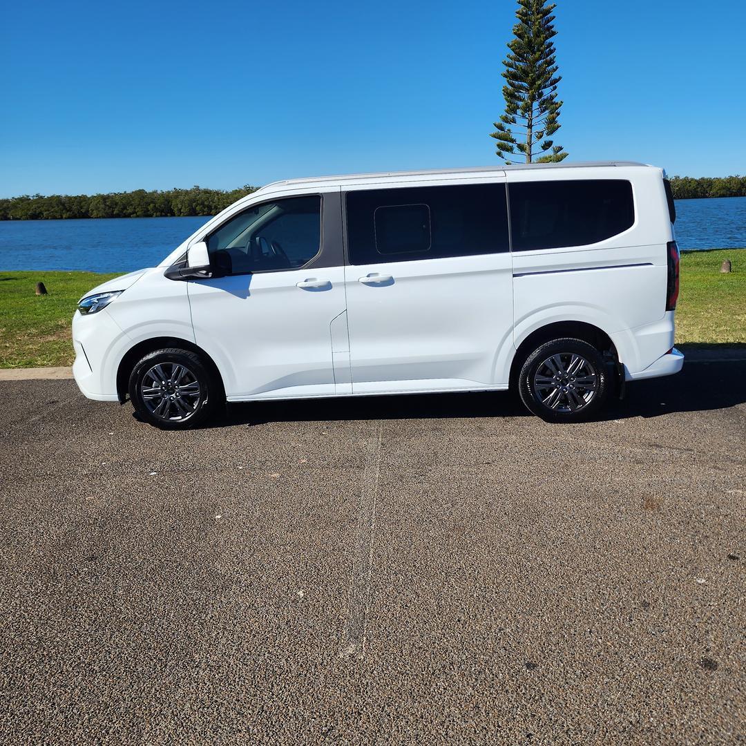 2025 Ford Tourneo Titanium X in White
