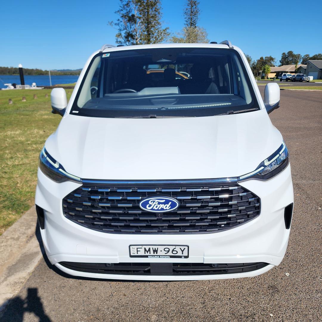 2025 Ford Tourneo Titanium X in White
