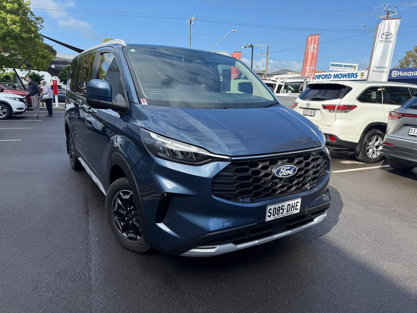 2024 Ford Tourneo Active in Blue
