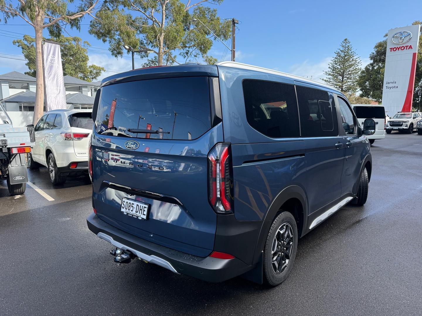 2024 Ford Tourneo Active in Blue