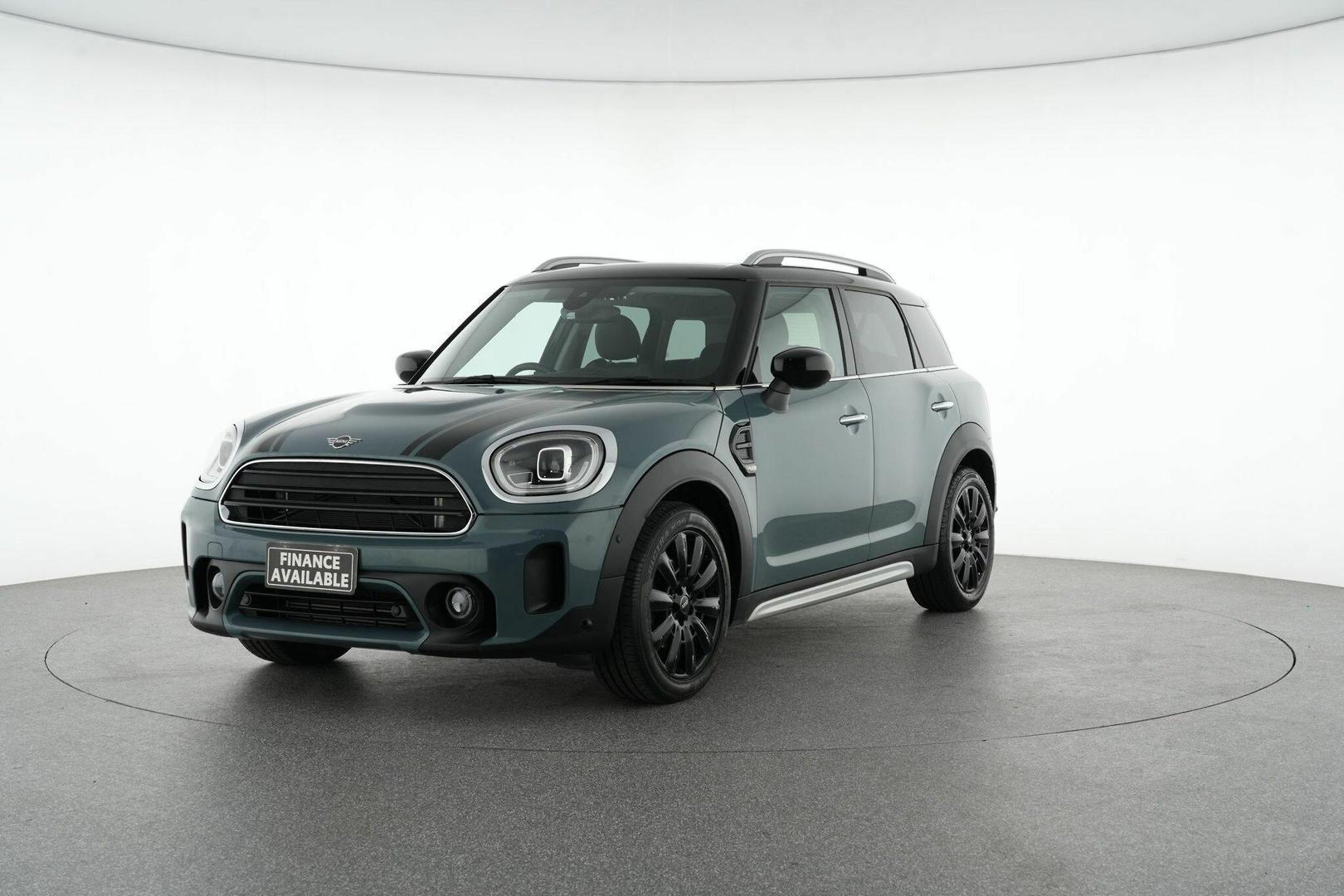 2021 MINI Countryman Cooper Classic in Green