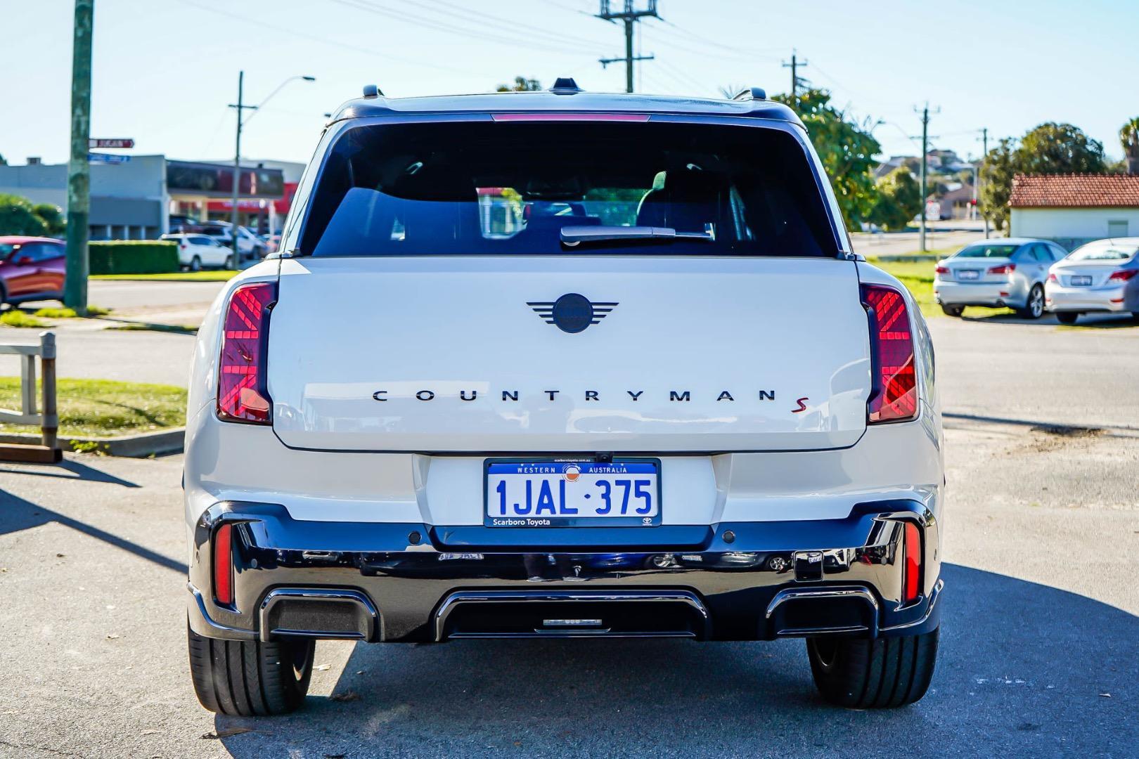 2024 MINI Countryman S Classic in White