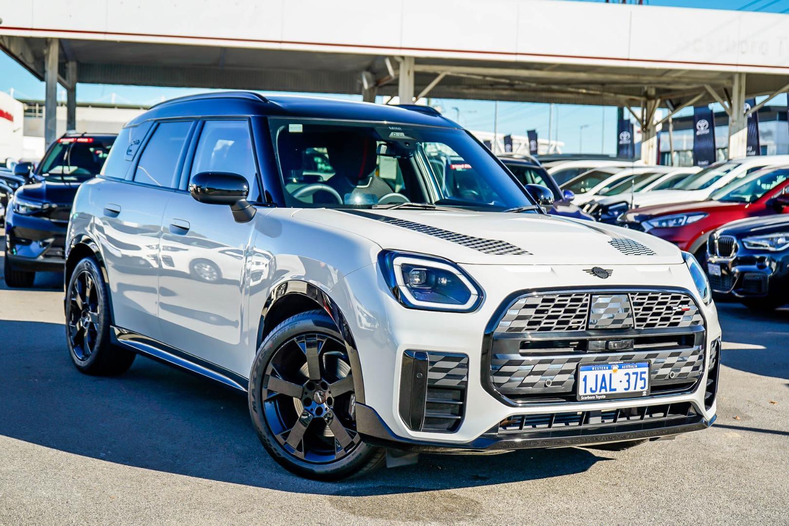 2024 MINI Countryman S Classic in White