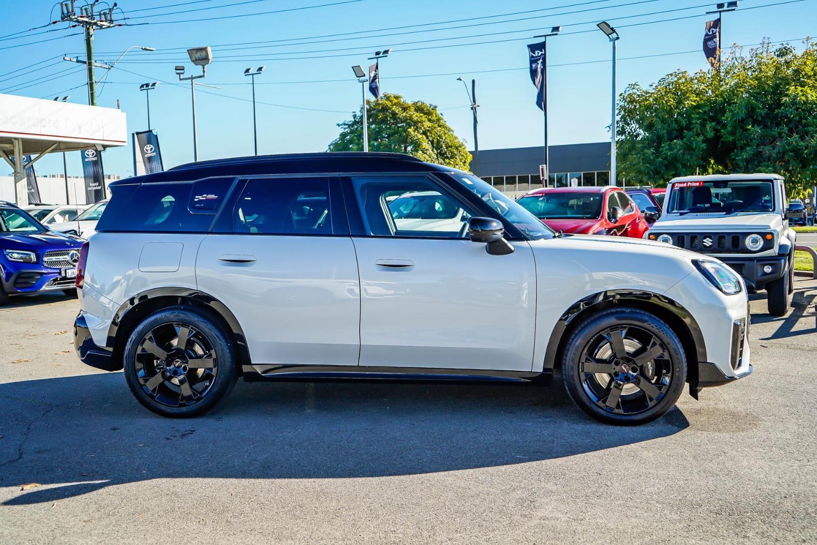 2024 MINI Countryman S Classic in White