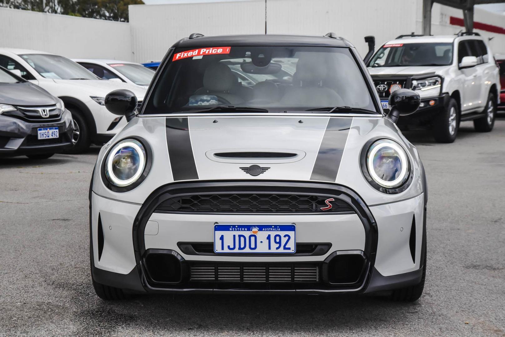 2022 MINI Hatch Cooper S Classic in White