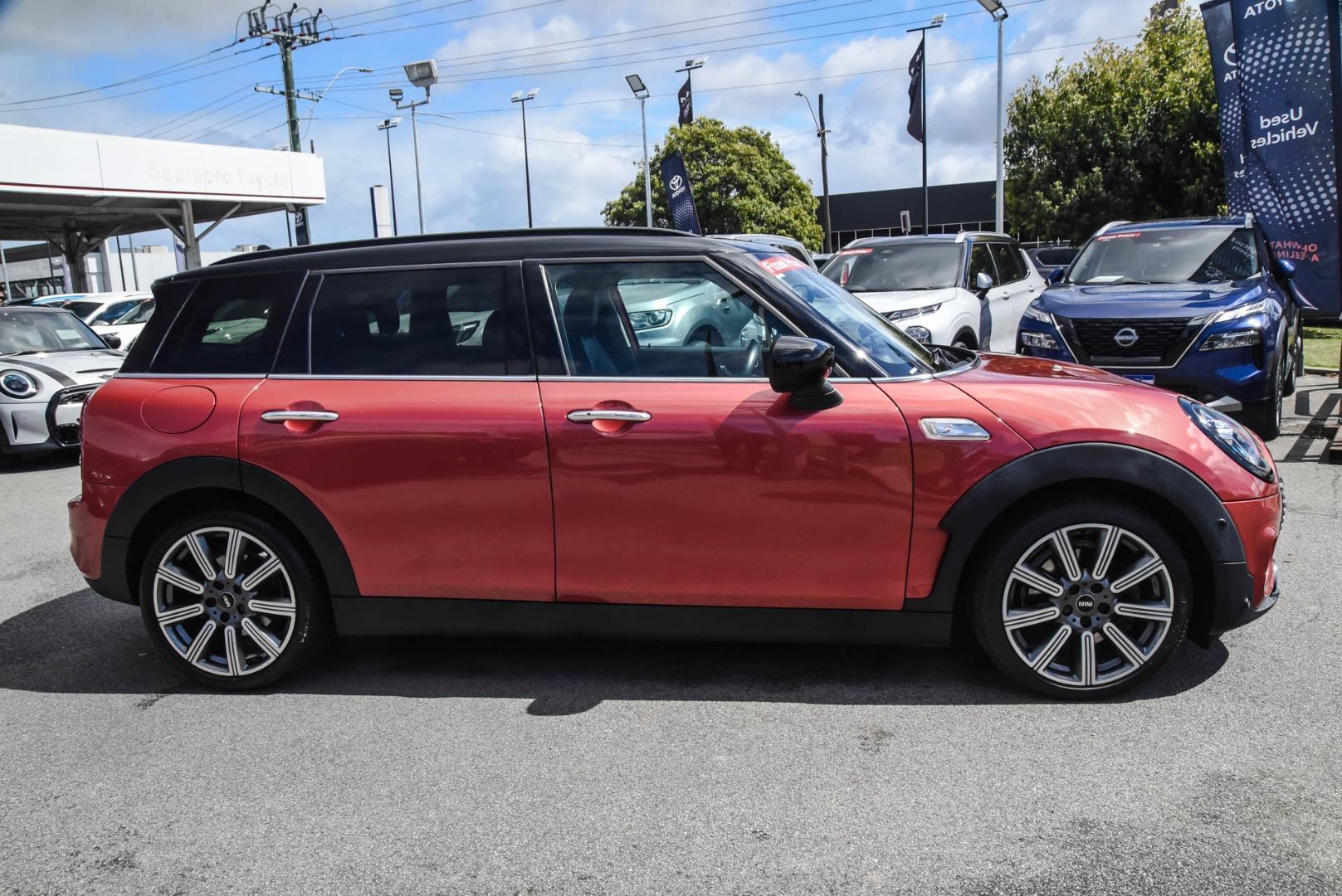 2019 MINI Clubman Cooper S in Red