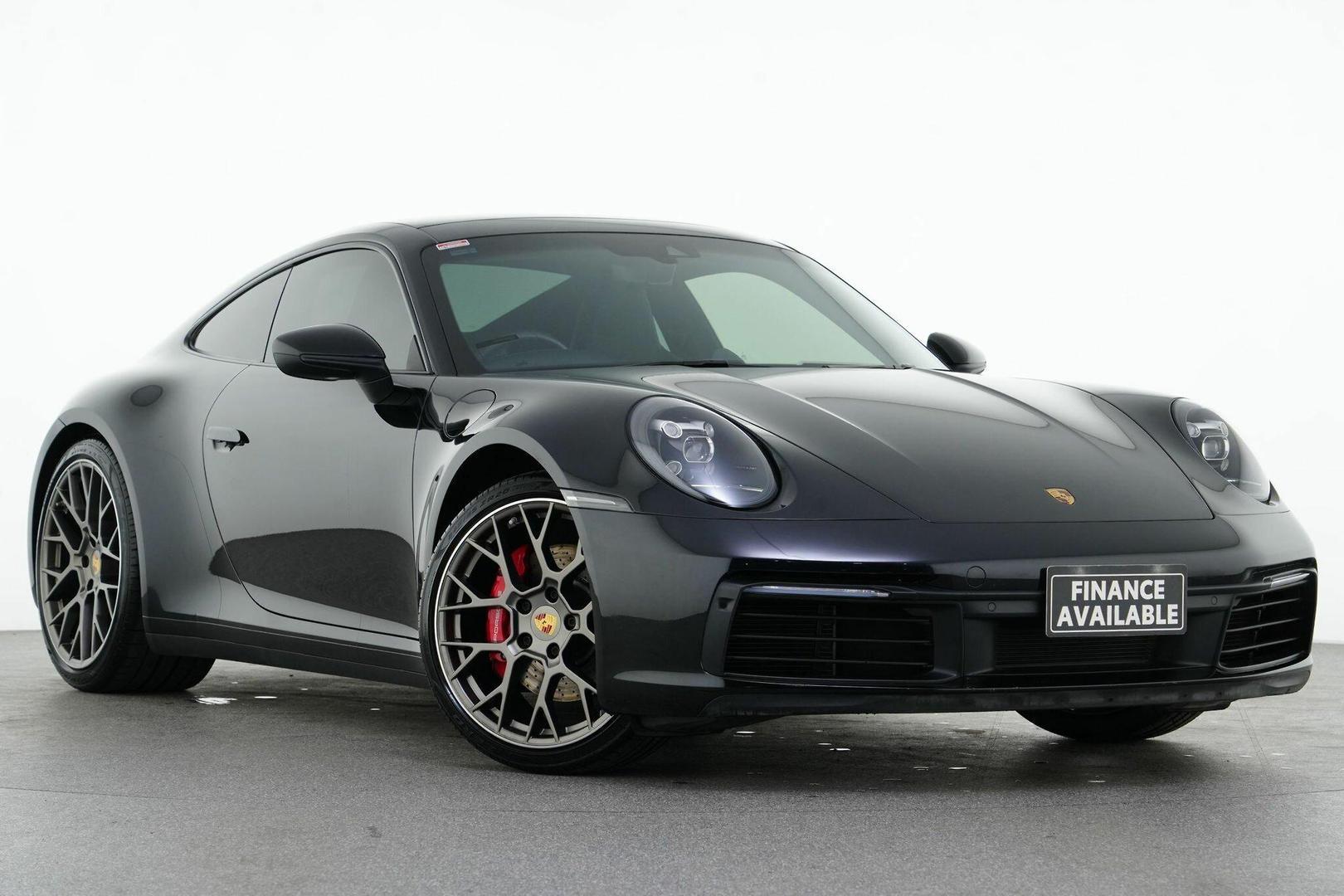 2020 Porsche 911 Carrera 4S in Black