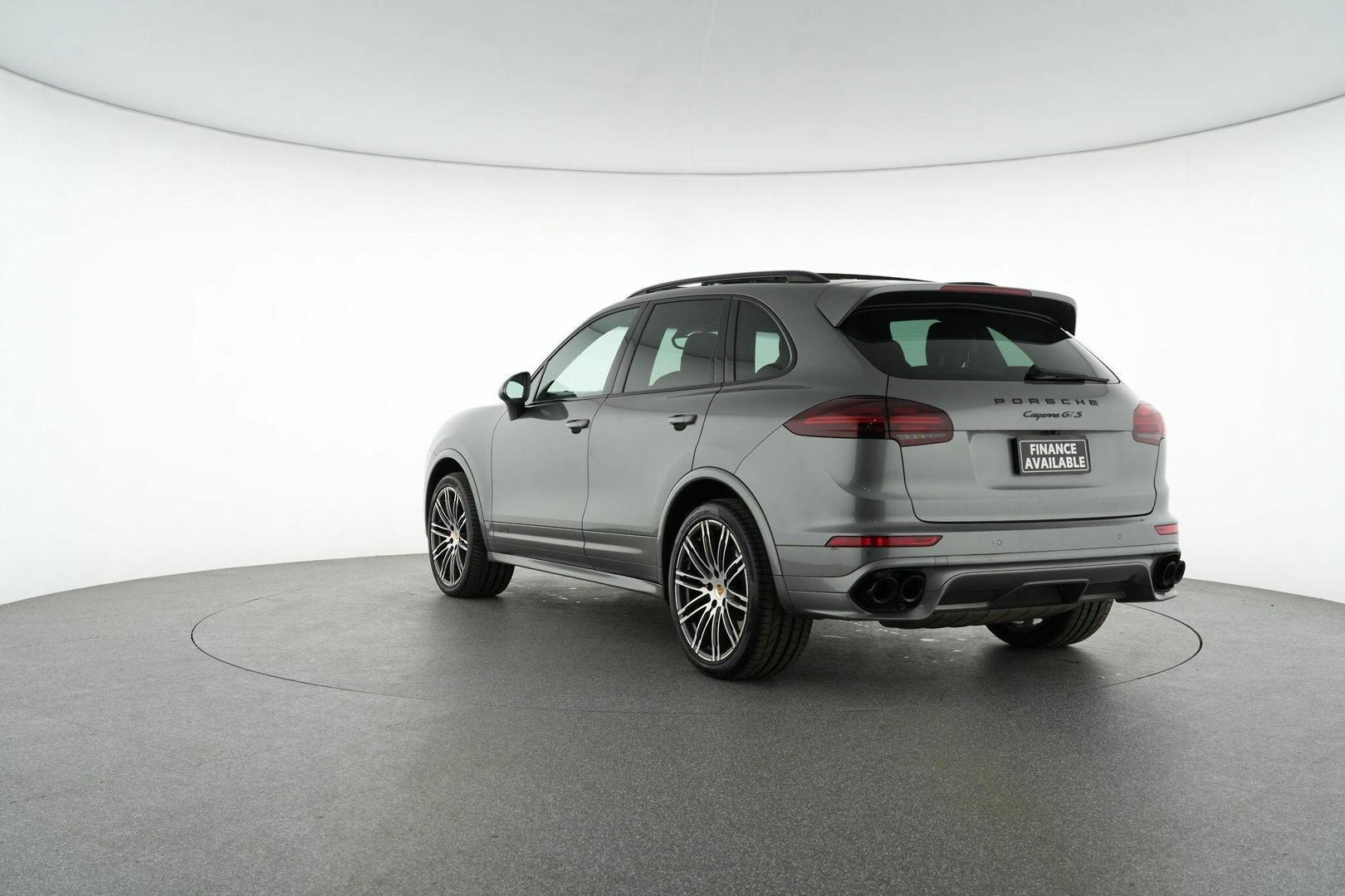 2015 Porsche Cayenne GTS in Grey
