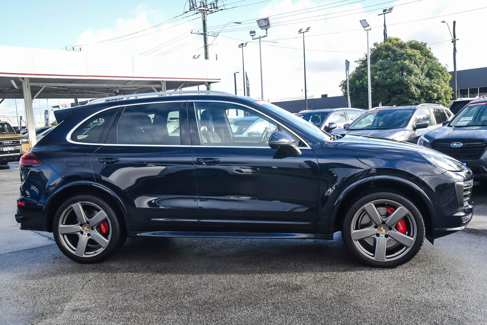 2016 Porsche Cayenne GTS in Blue