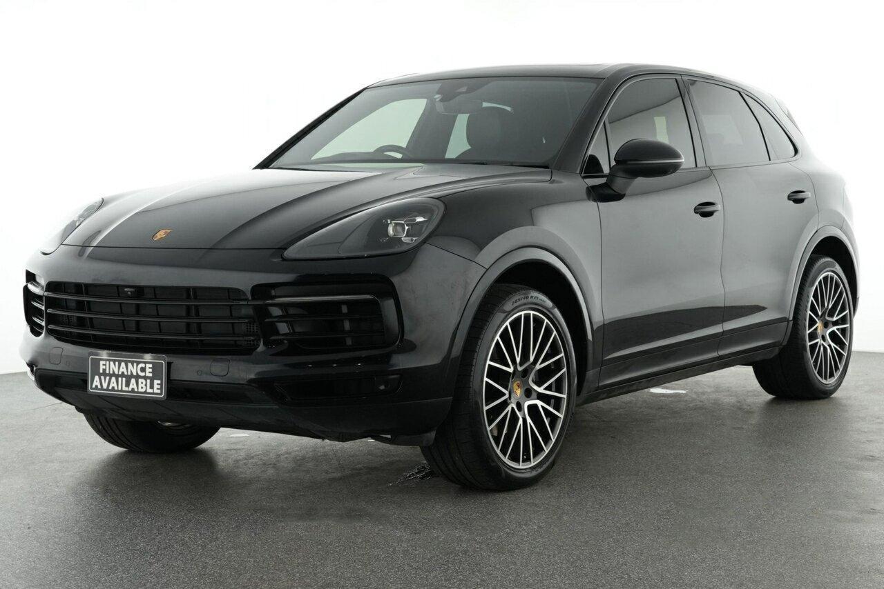 2020 Porsche Cayenne Base in Black